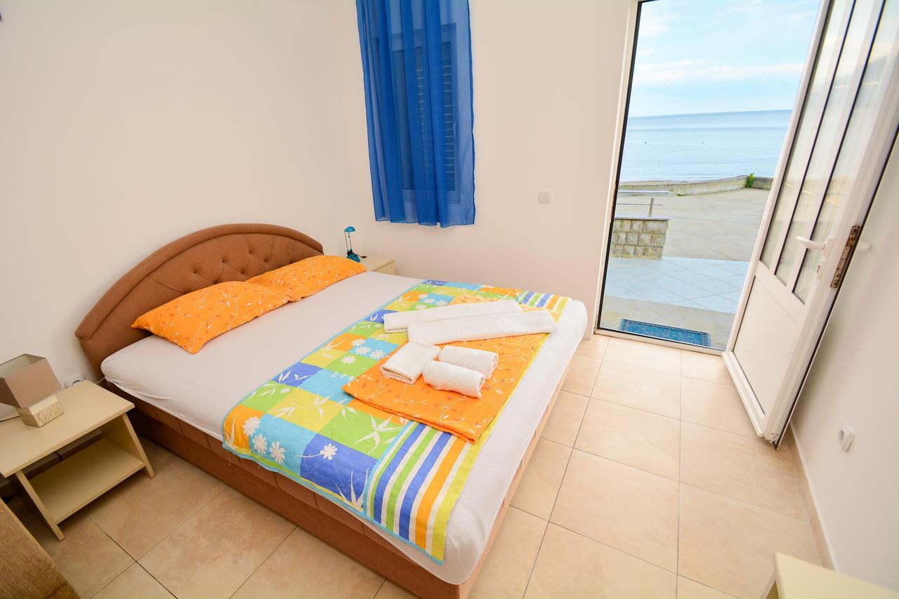 Kristina Jaz Apartment Budva