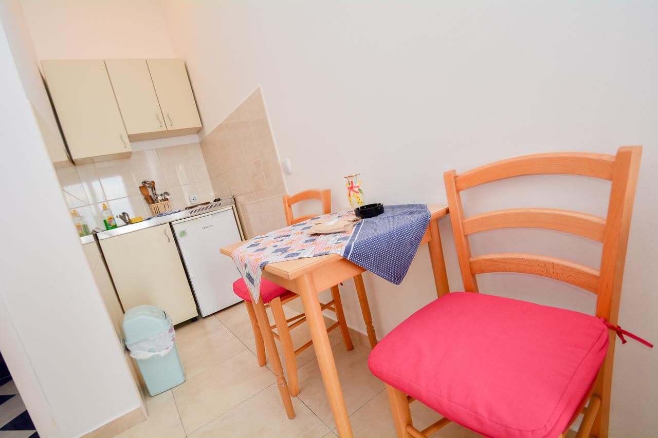 Kristina Jaz Apartment Budva